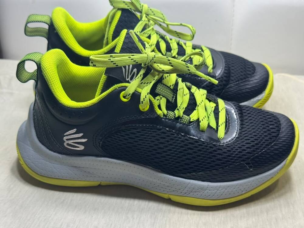 Under Armour Curry 3Z6 Kids Size4Y EUR36 Black Lime Basketball Shoes 3025091-001